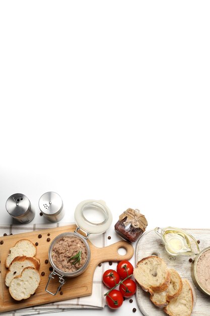 Stół z przygotowanymi składnikami